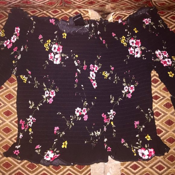 Bell Sleeve Floral Top - Picture 1 of 2